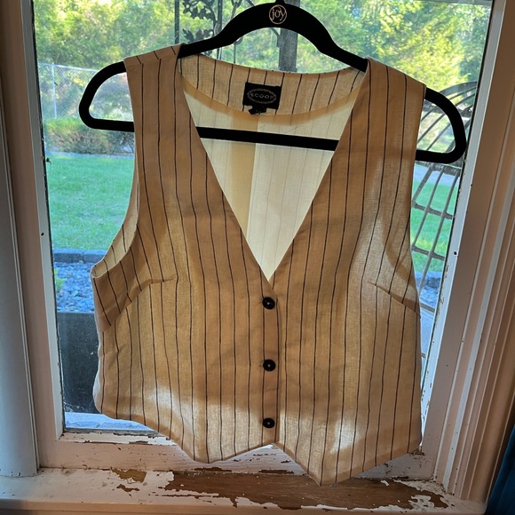 Pin stripe beige vest NWT - Picture 1 of 4